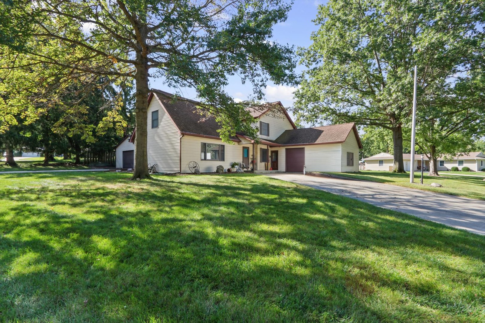 1801 Lake Shore Drive Property Photo 1