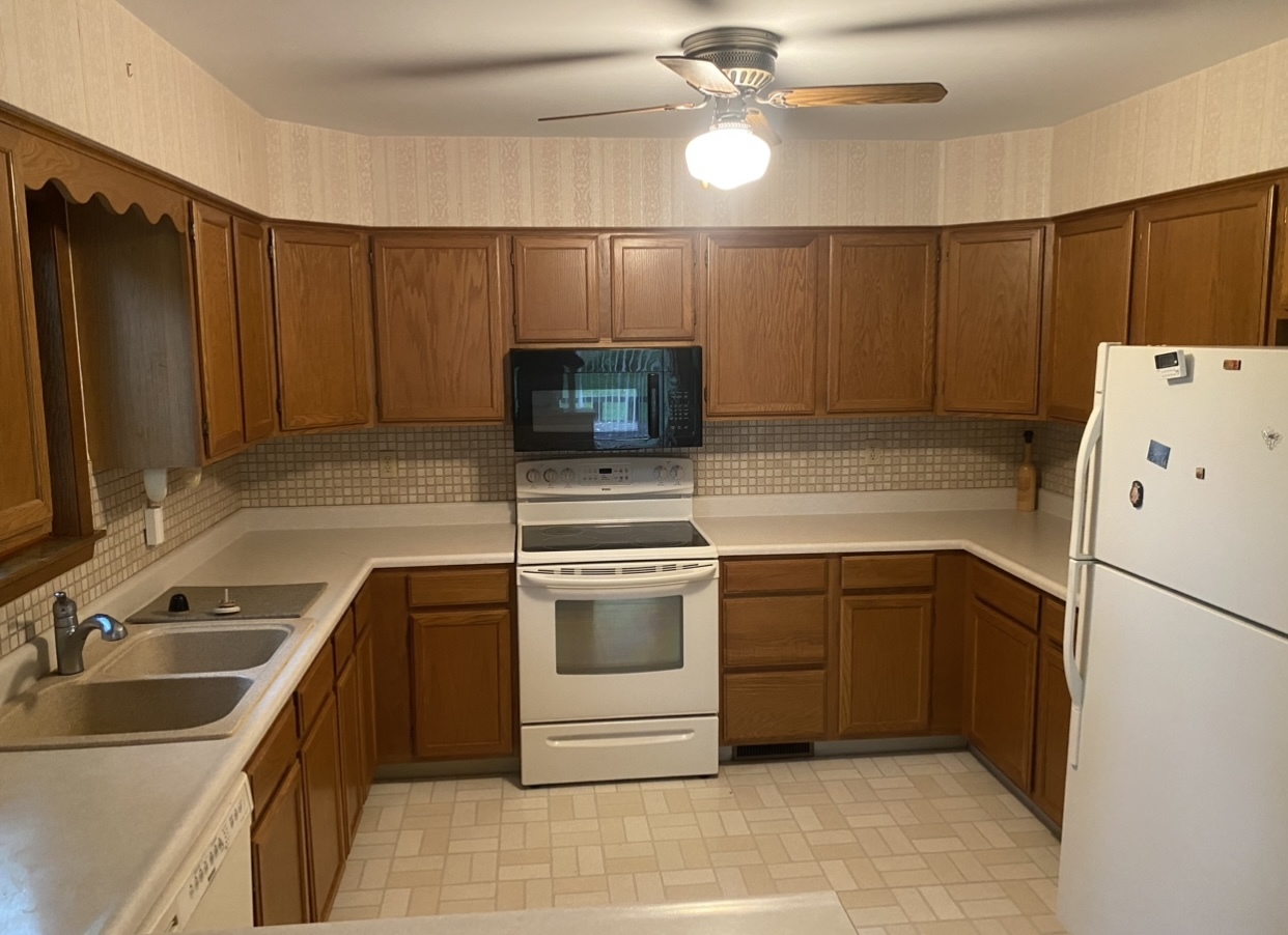 608 S Lainey Avenue Property Photo 8