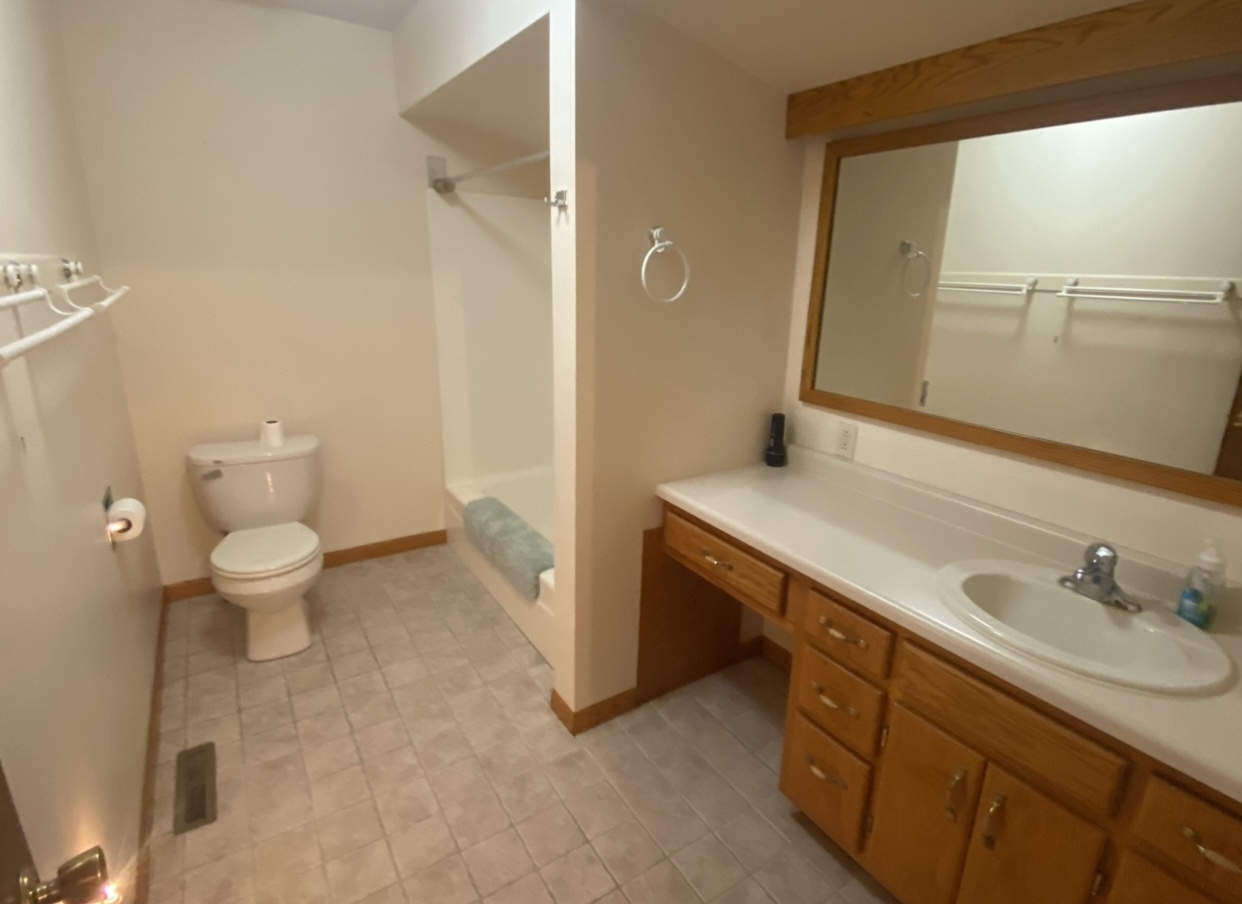 608 S Lainey Avenue Property Photo 14