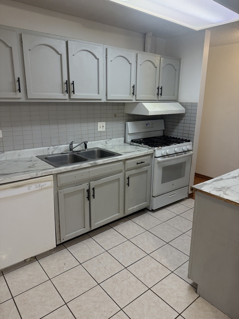 510 Hill Drive 207 Property Photo 3