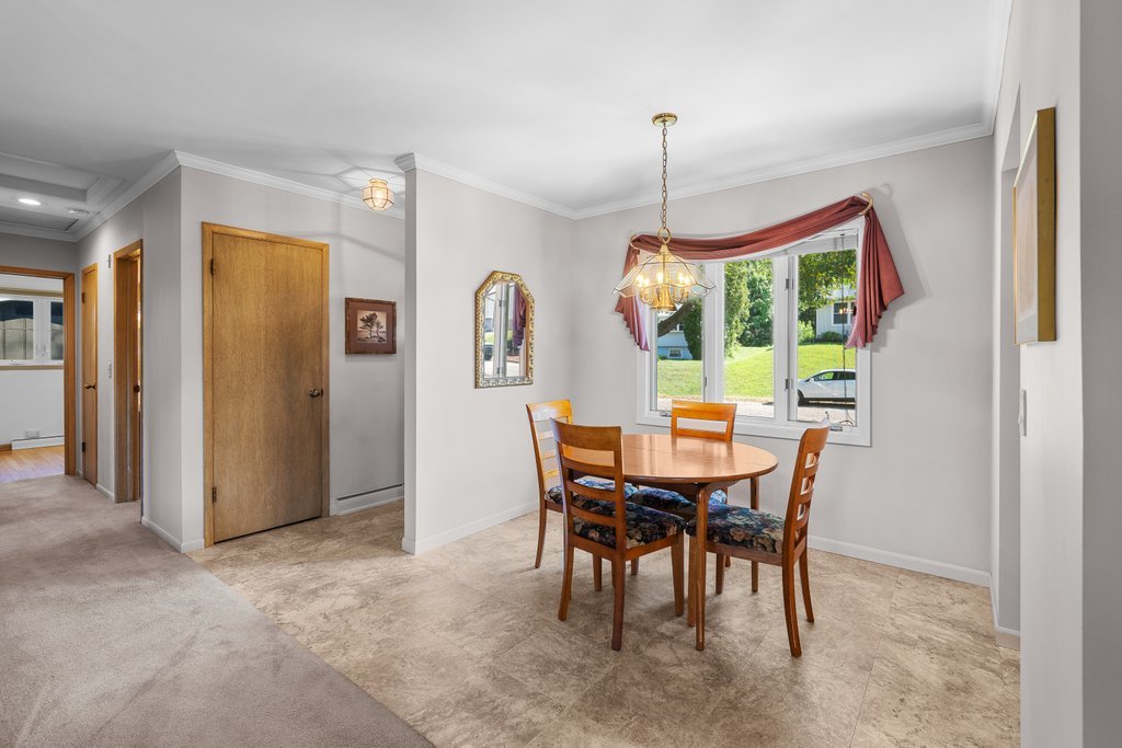 4334 N Hancock Avenue Property Photo 6