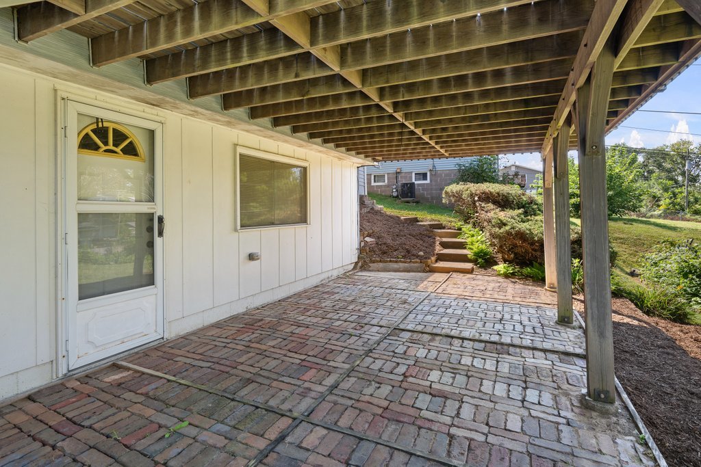 4334 N Hancock Avenue Property Photo 12