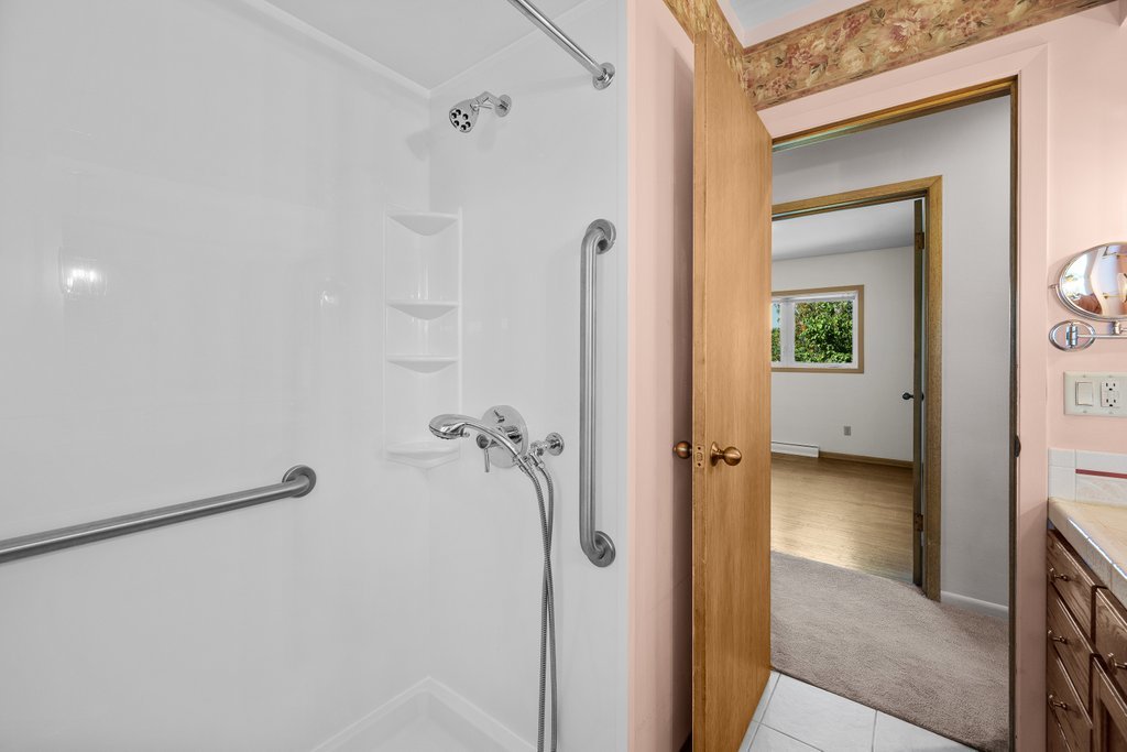 4334 N Hancock Avenue Property Photo 24