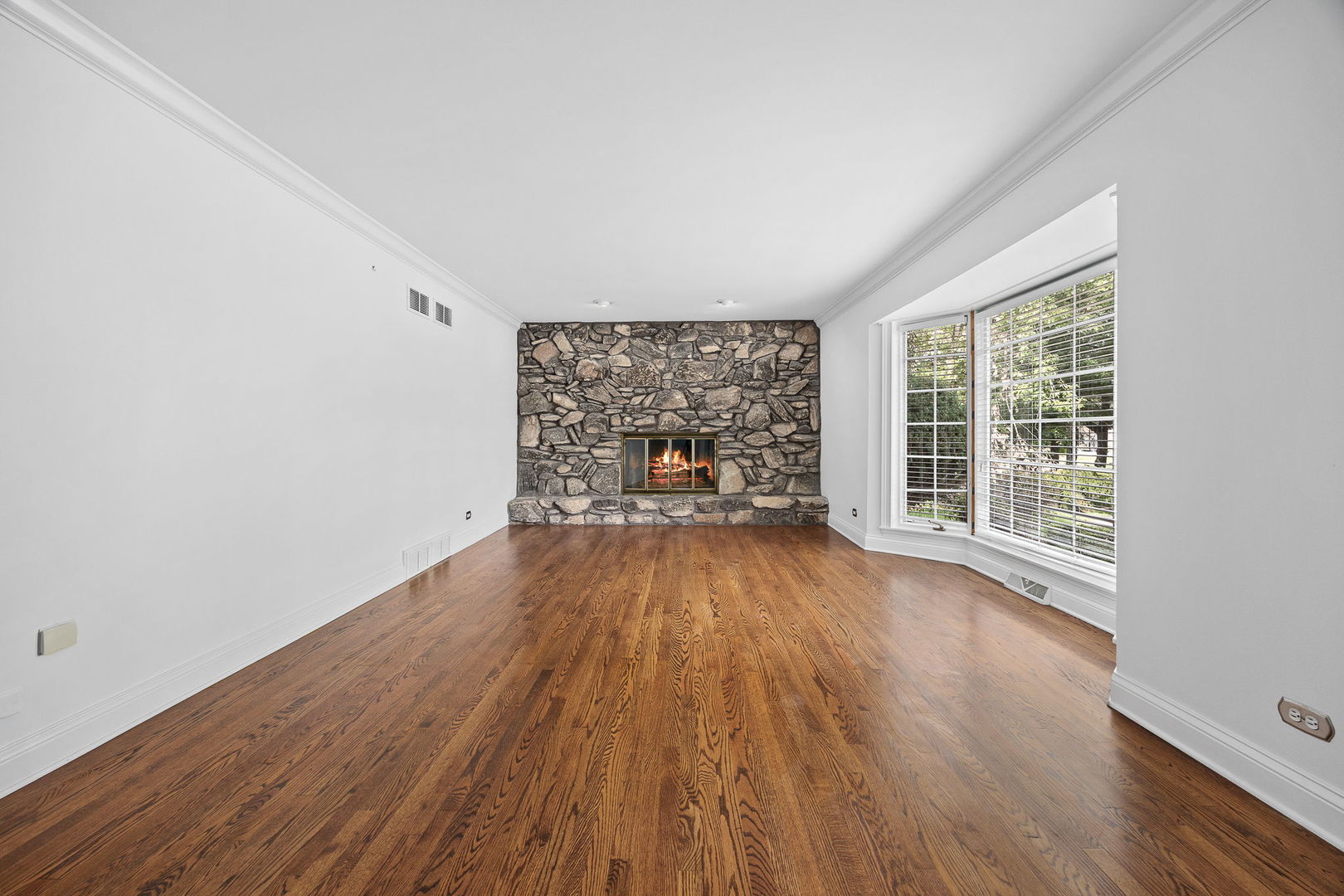 6342 Martin Drive Property Photo 5