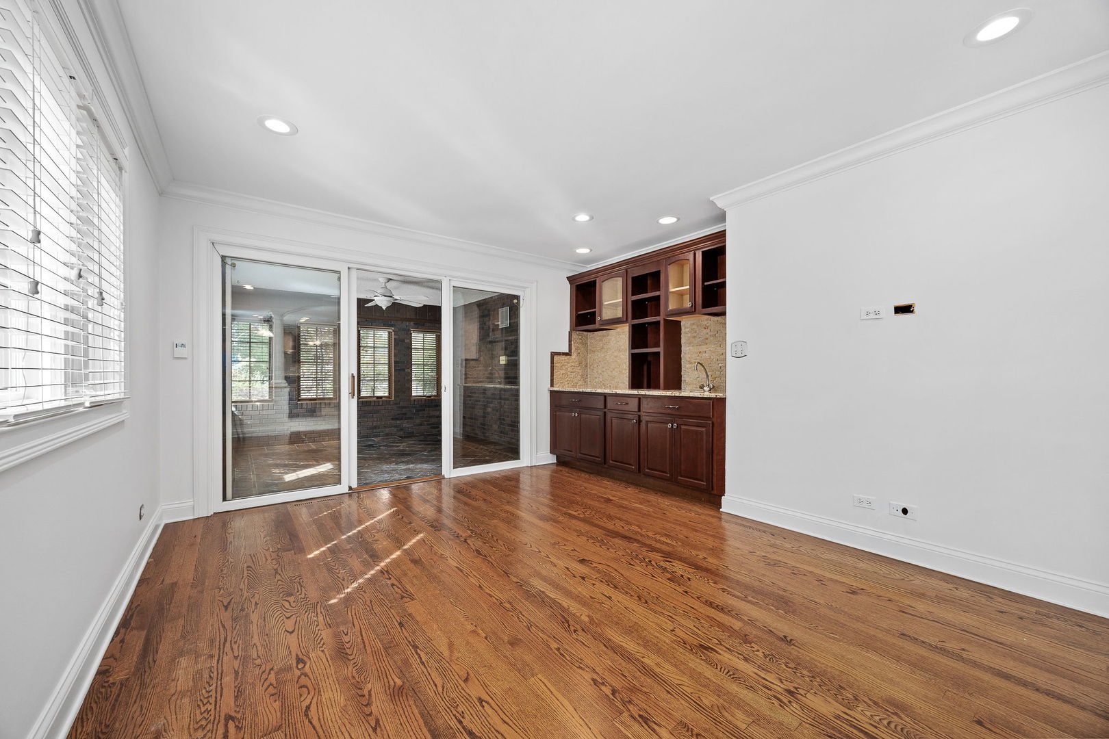 6342 Martin Drive Property Photo 14