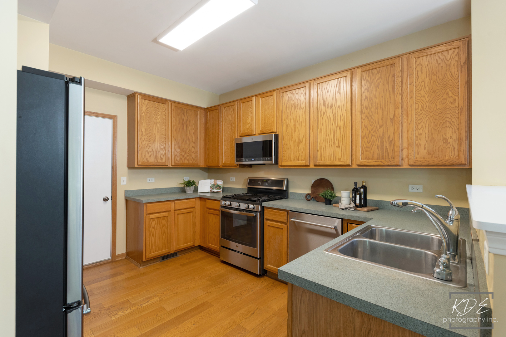 3021 Roxbury Court Property Photo 9
