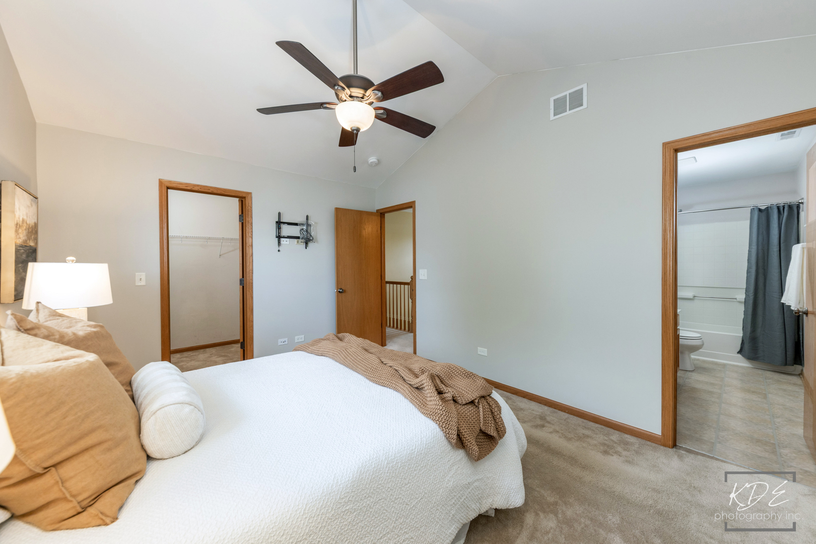 3021 Roxbury Court Property Photo 16