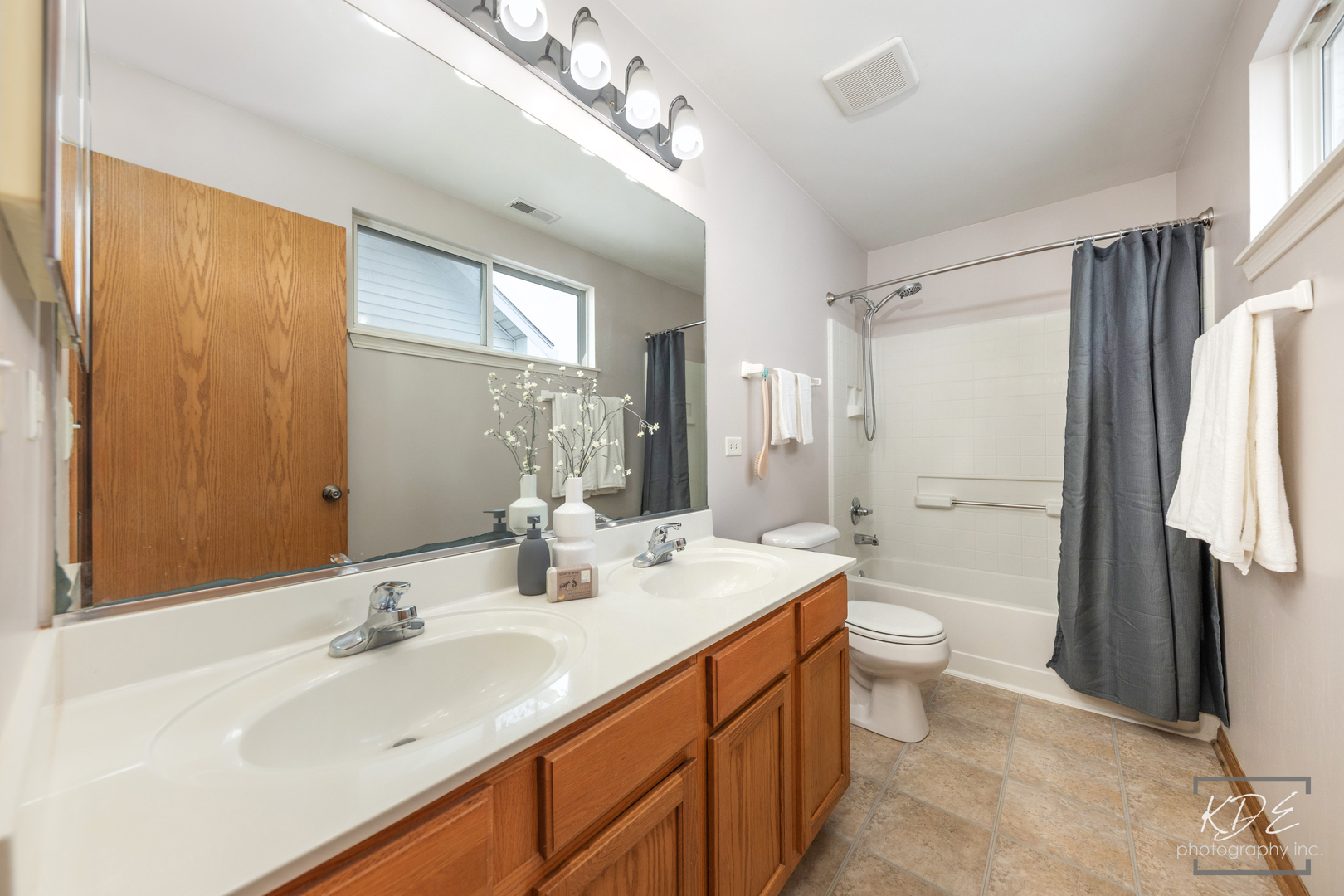 3021 Roxbury Court Property Photo 17