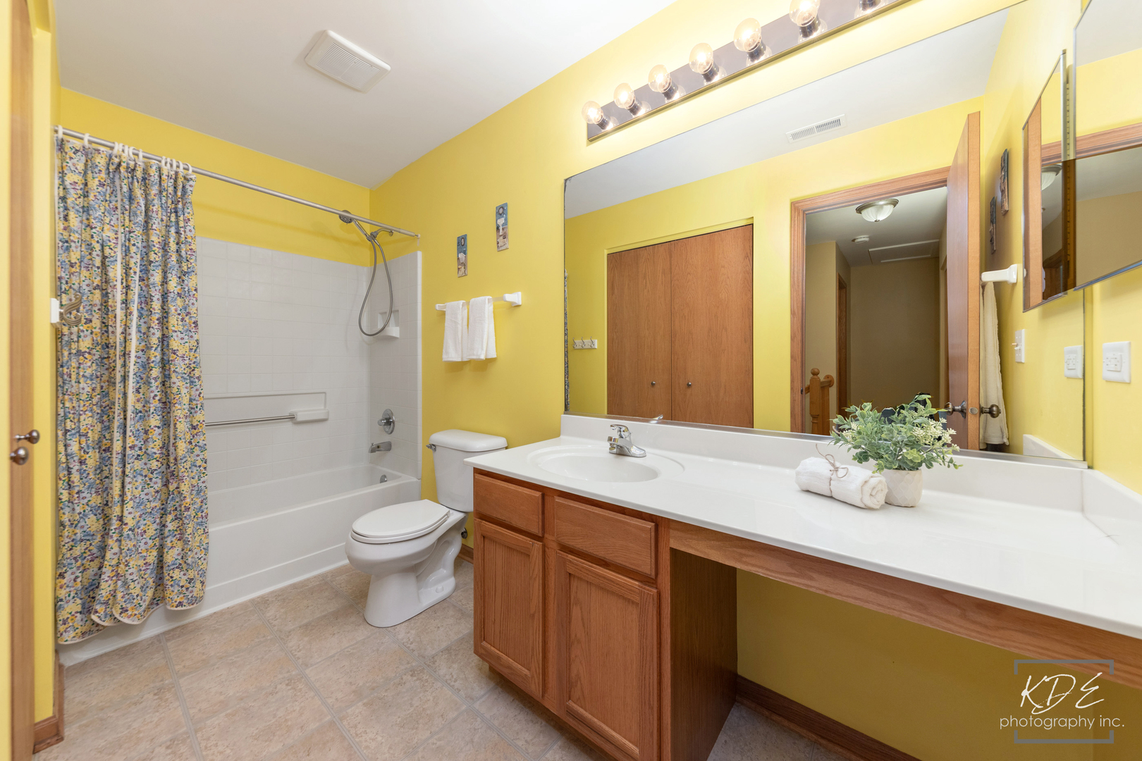 3021 Roxbury Court Property Photo 18
