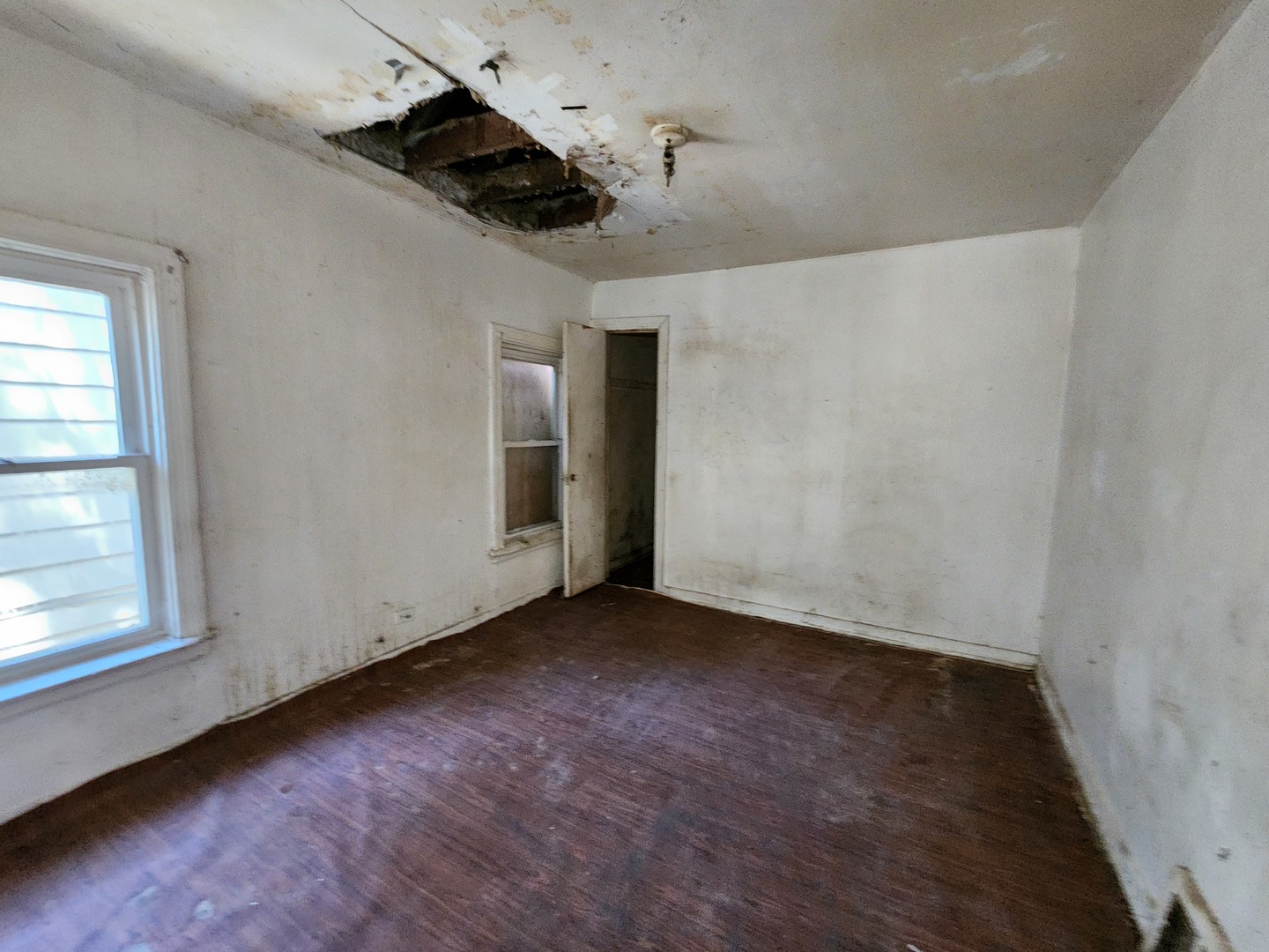 12030 S Wentworth Avenue Property Photo 9