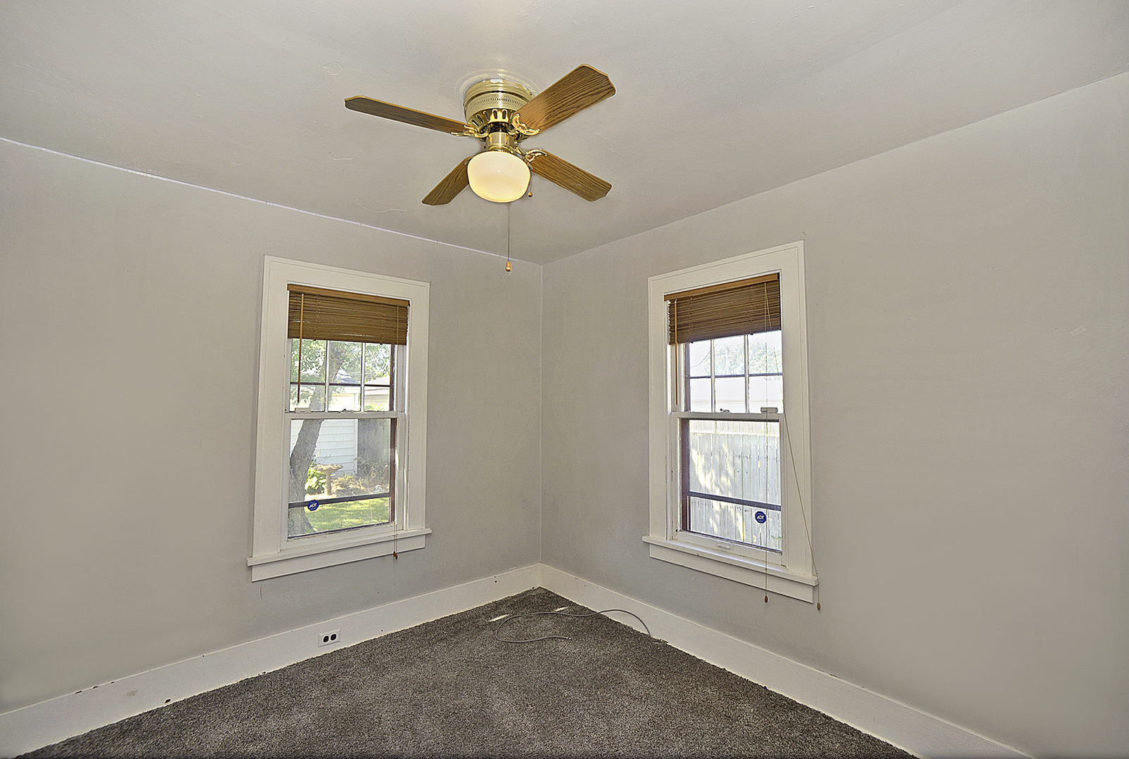 1601 W Main Street Property Photo 10