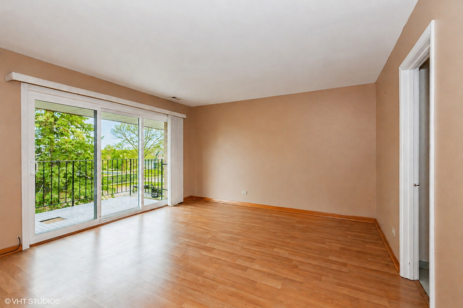 787 Wilson Avenue 17 Property Photo 6