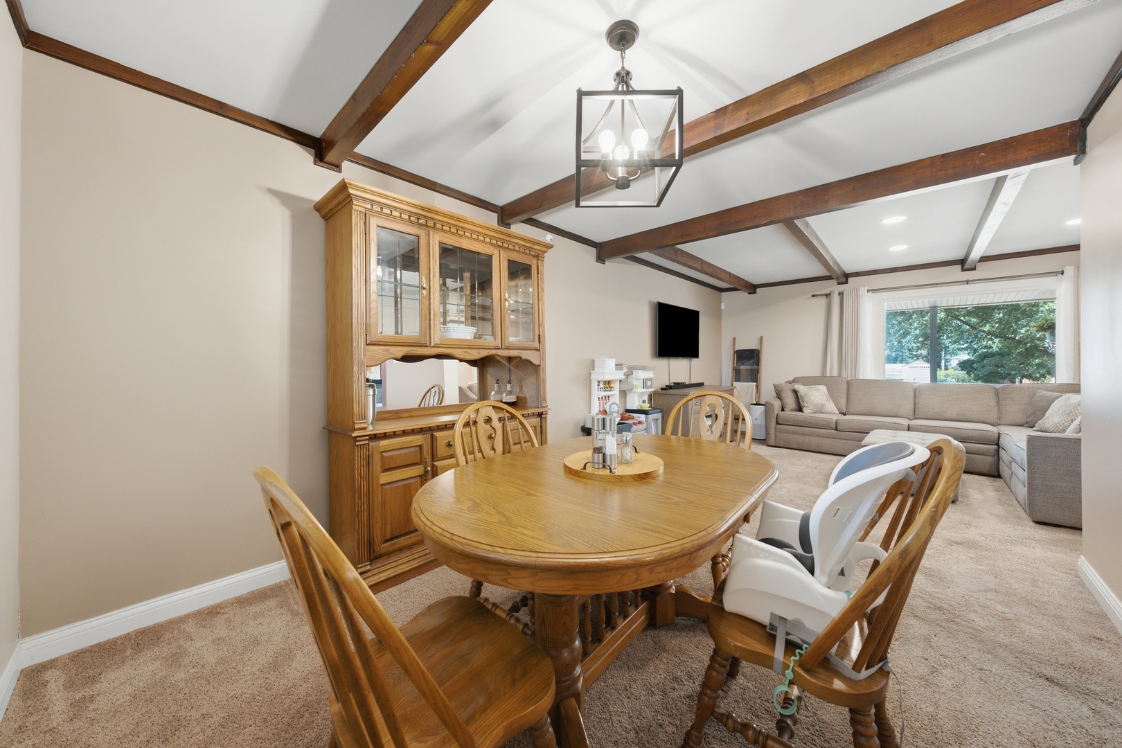 15124 Hillside Avenue Property Photo 7