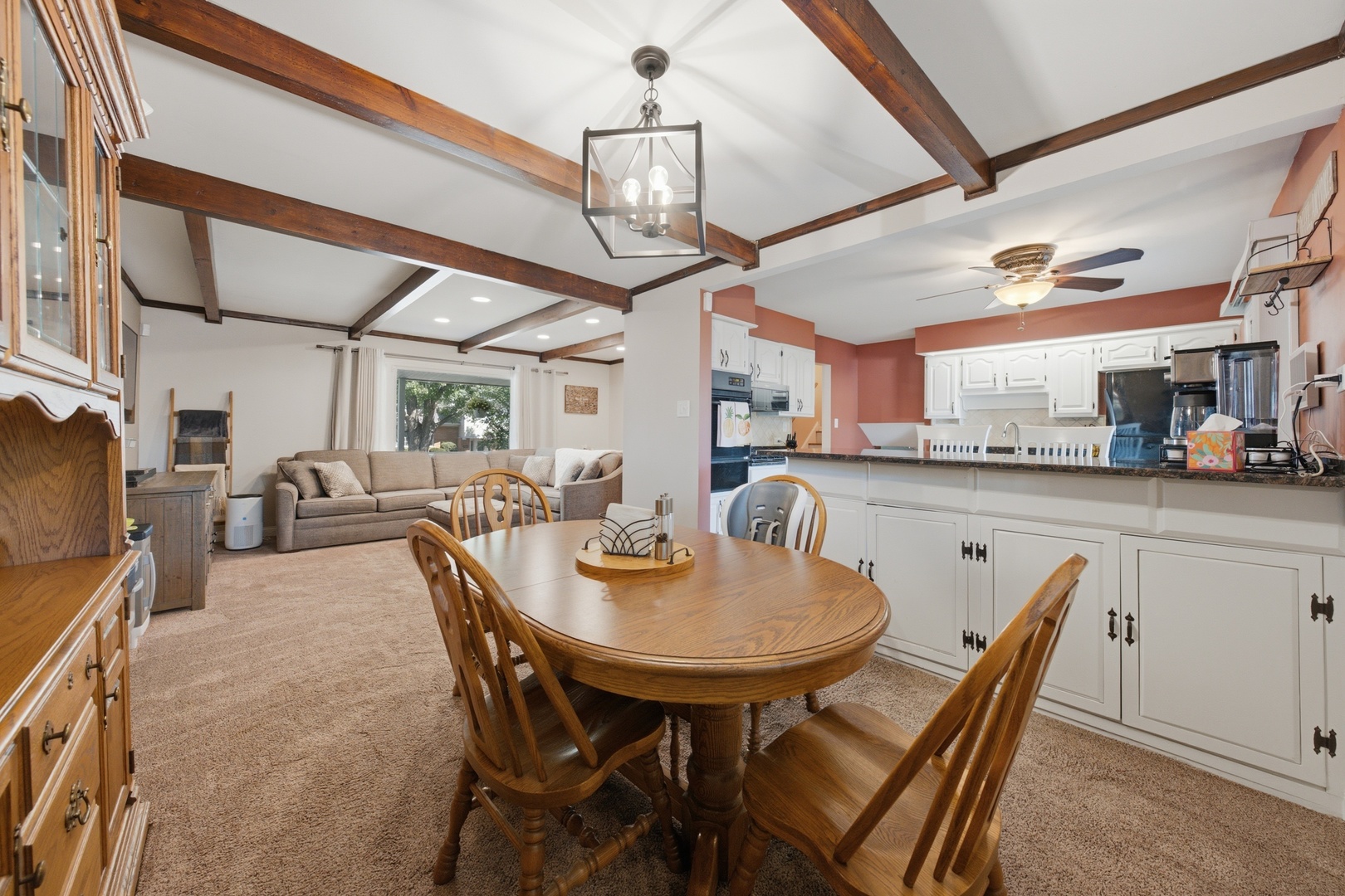 15124 Hillside Avenue Property Photo 8