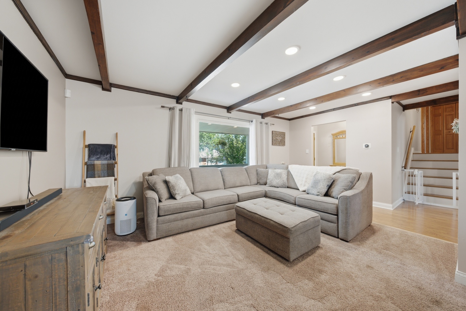 15124 Hillside Avenue Property Photo 14