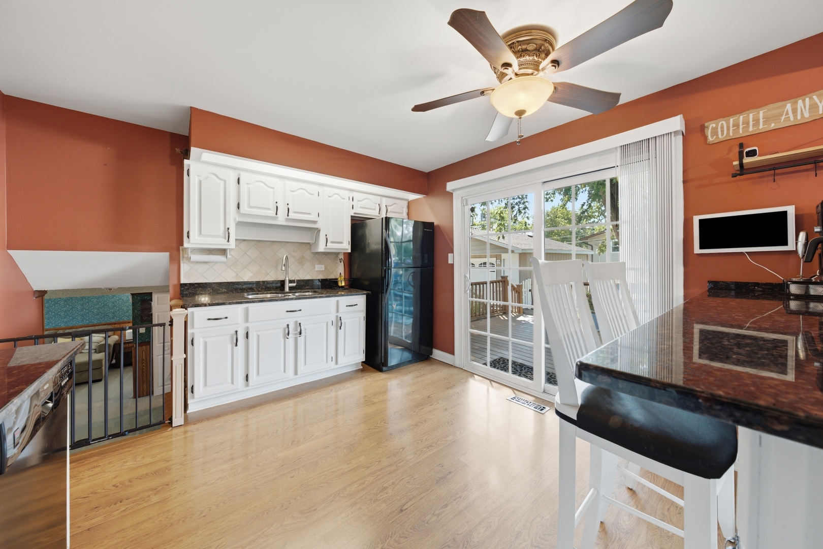 15124 Hillside Avenue Property Photo 19