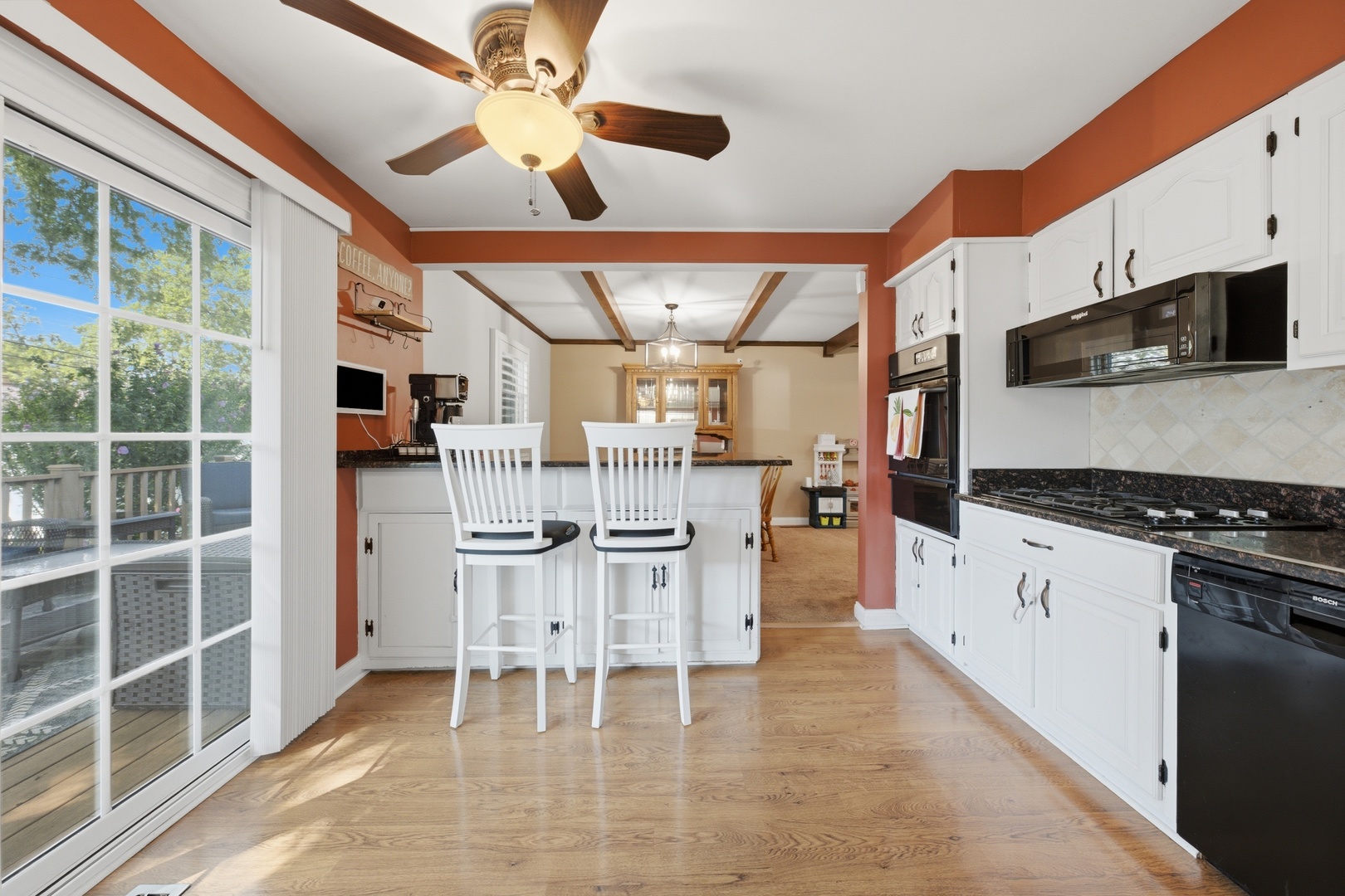 15124 Hillside Avenue Property Photo 22
