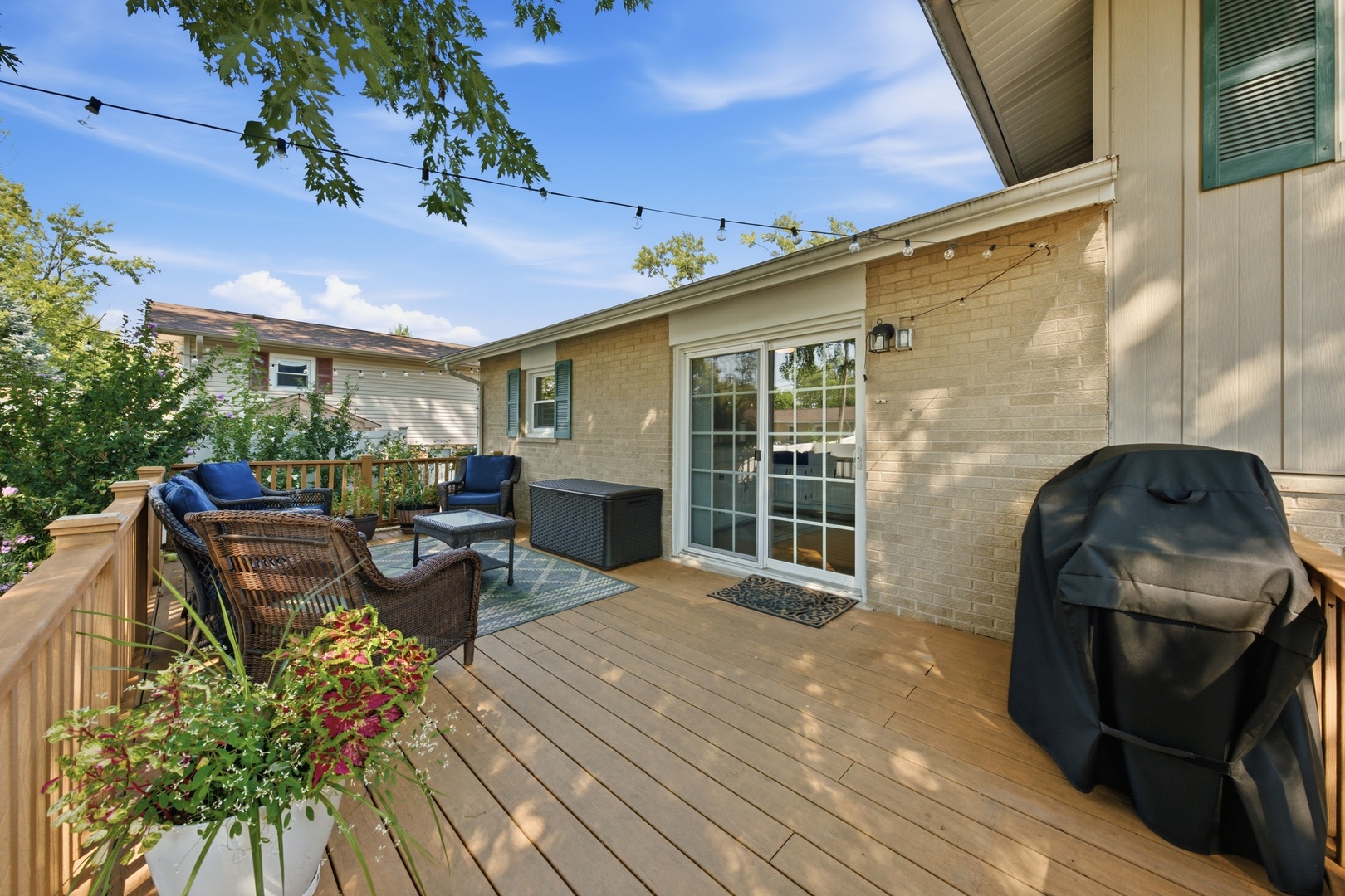 15124 Hillside Avenue Property Photo 33