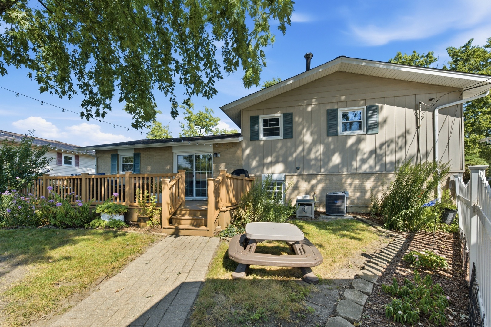 15124 Hillside Avenue Property Photo 41