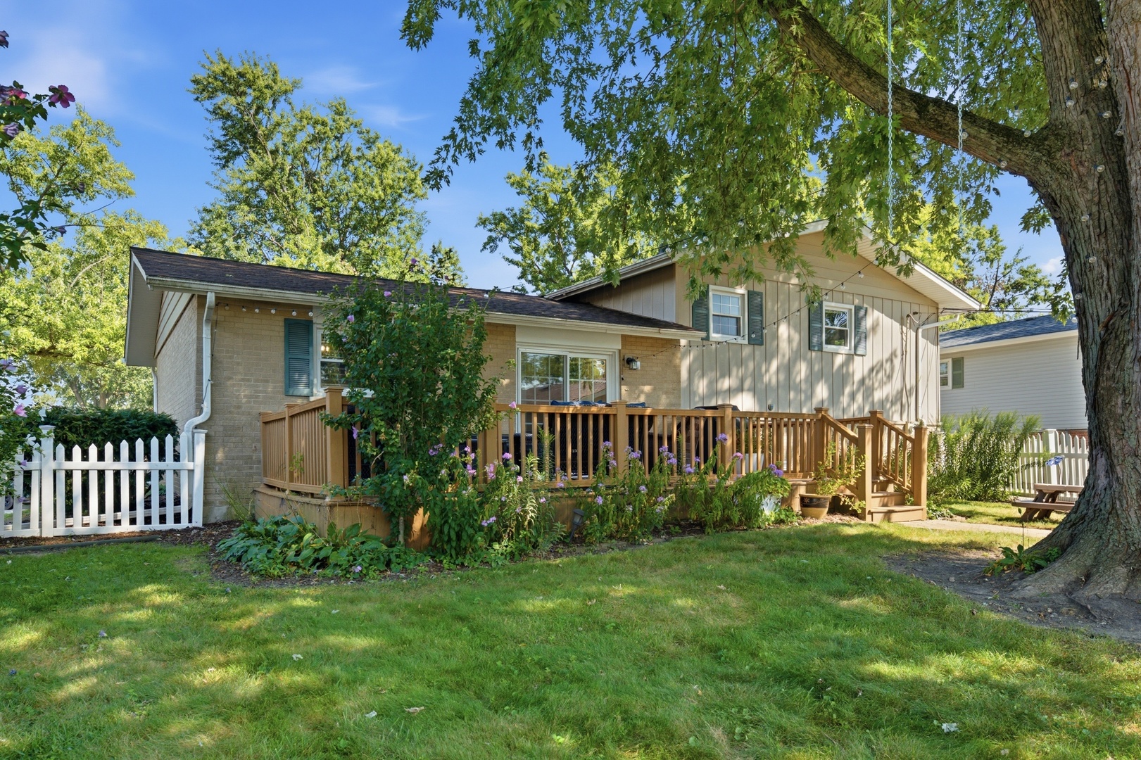 15124 Hillside Avenue Property Photo 42