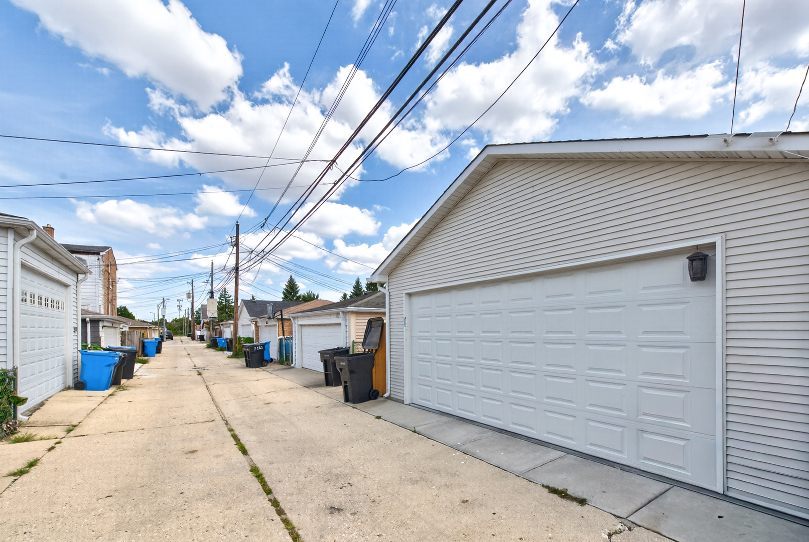 5440 N Mobile Avenue Property Photo 27