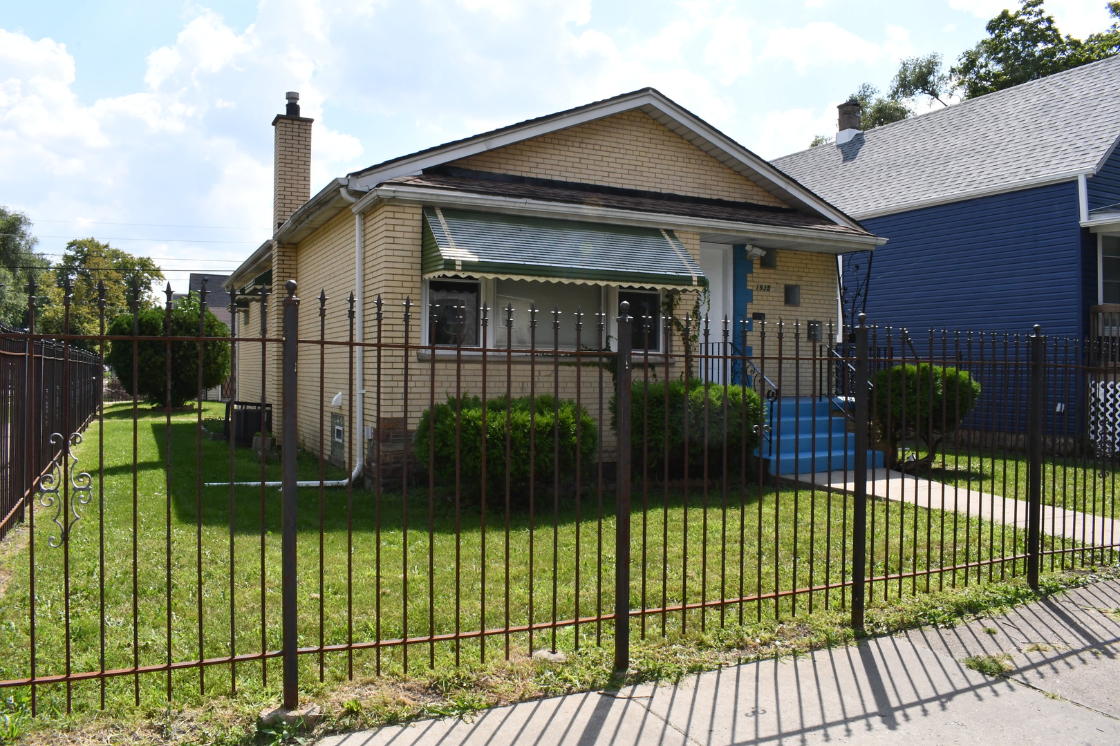 1935 W 71st Street Property Photo 1