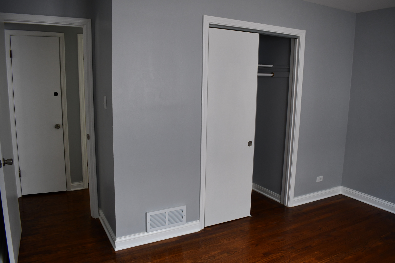 1935 W 71st Street Property Photo 11