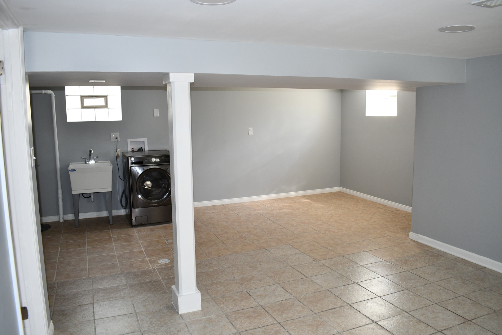 1935 W 71st Street Property Photo 13