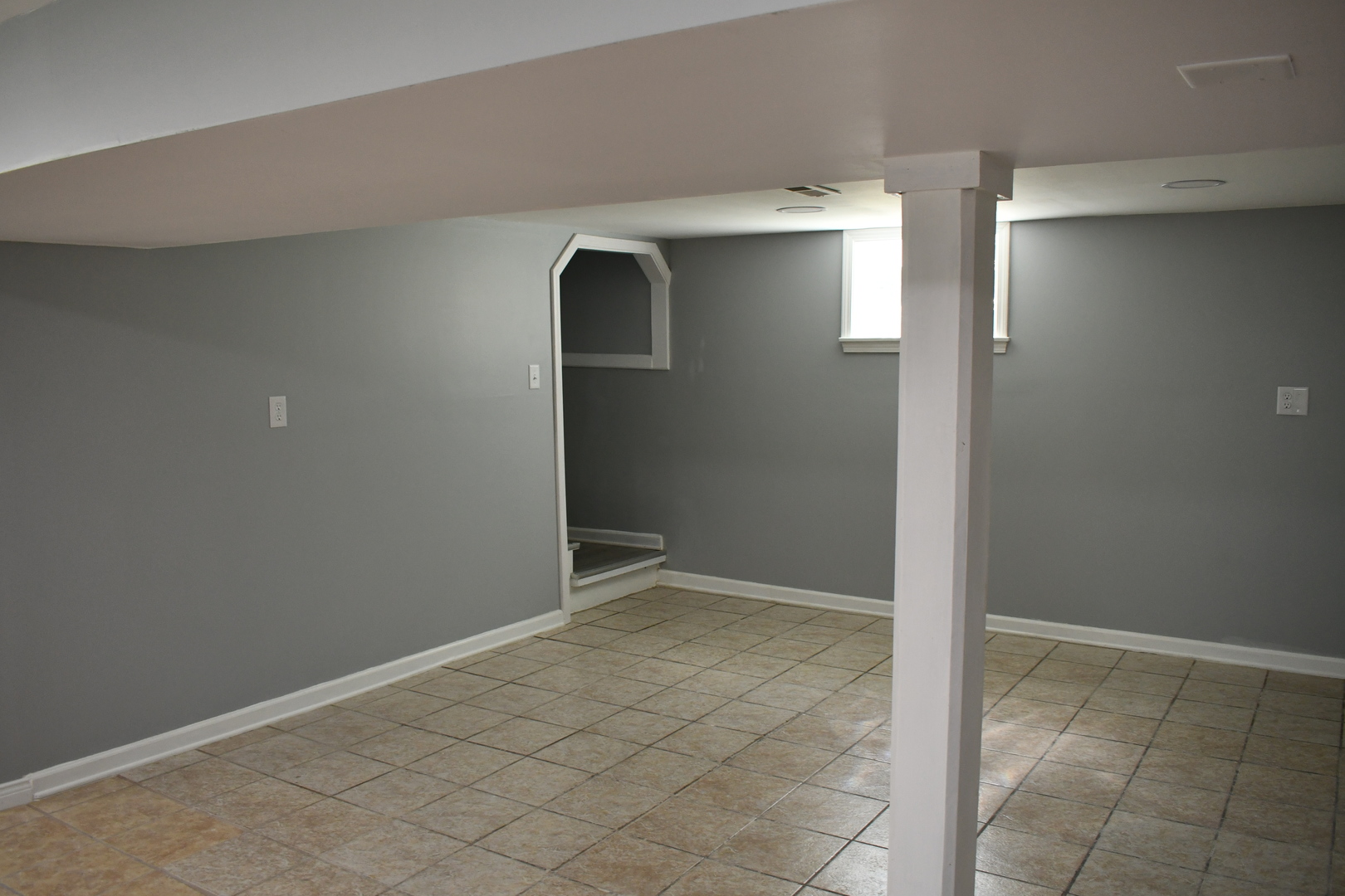 1935 W 71st Street Property Photo 20