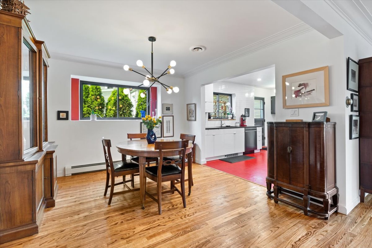 4225 Lee Street Property Photo 11
