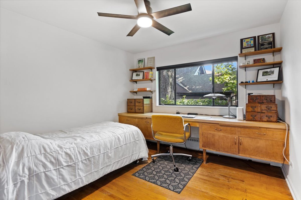 4225 Lee Street Property Photo 16