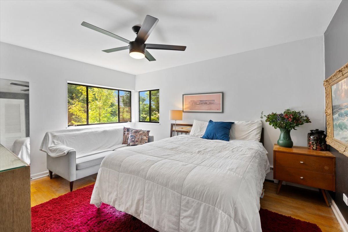 4225 Lee Street Property Photo 18