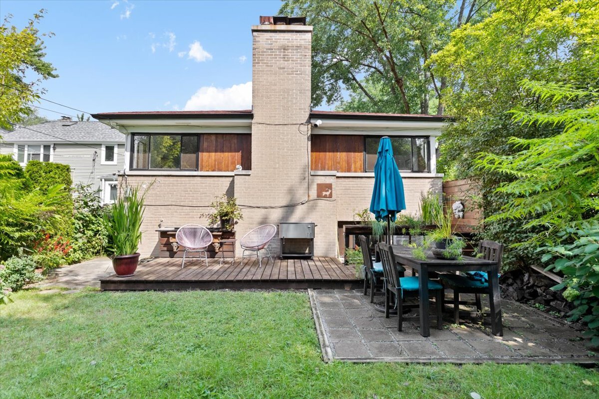 4225 Lee Street Property Photo 23