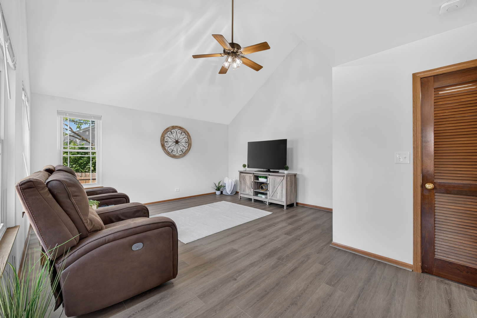 8 Arthur Court Property Photo 11