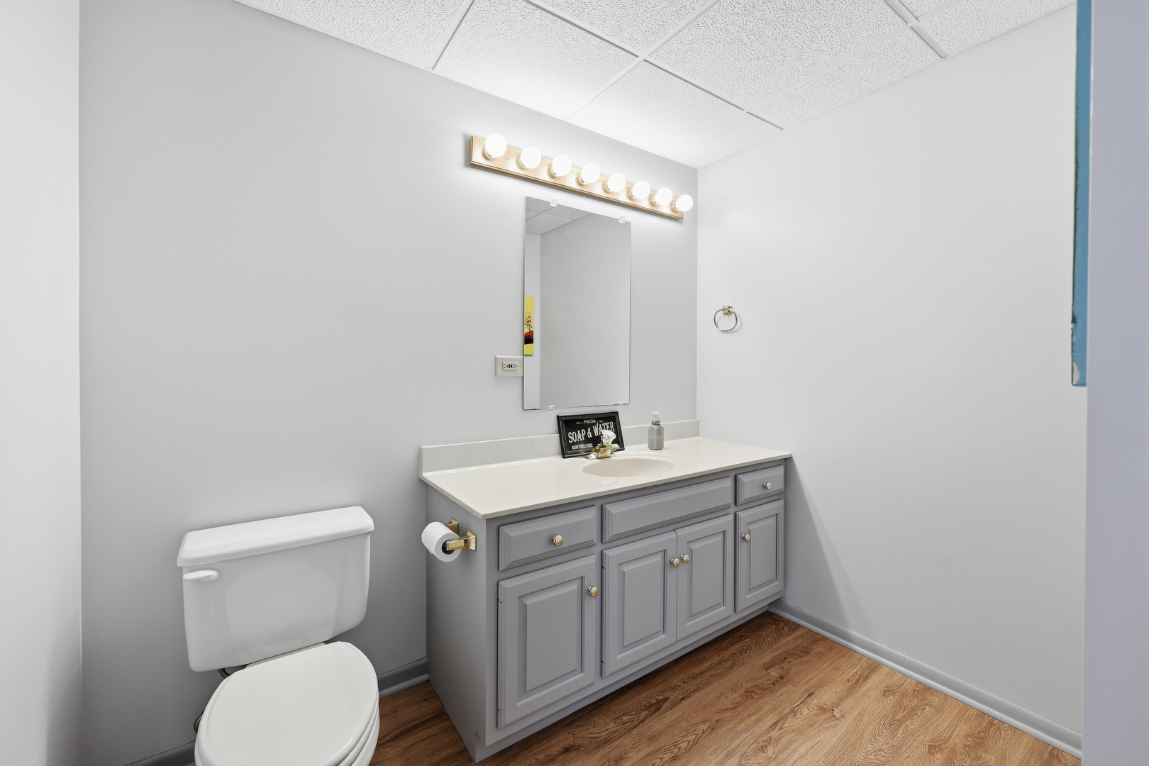 12751736 Property Photo 19