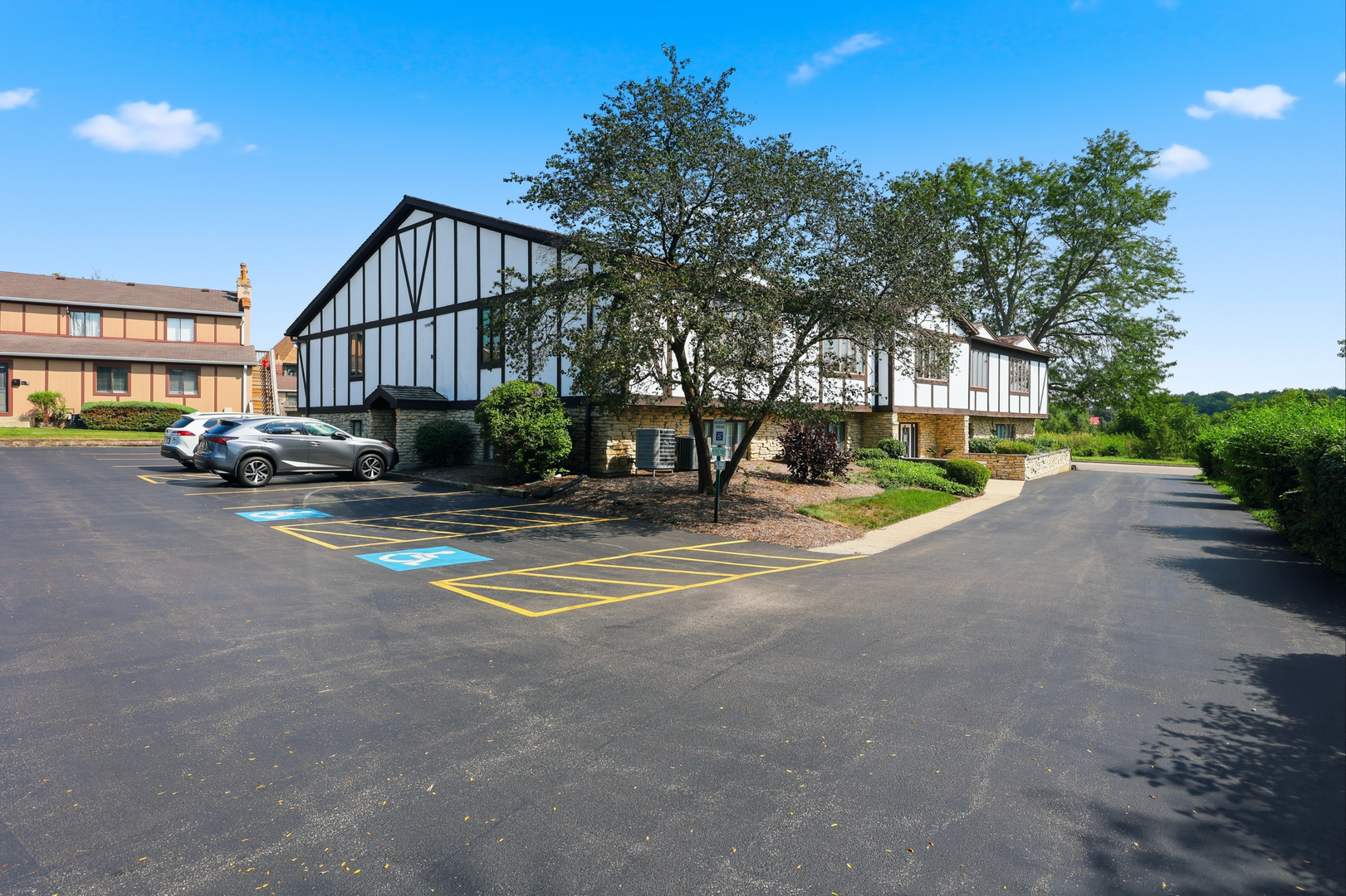 12751736 Property Photo 25