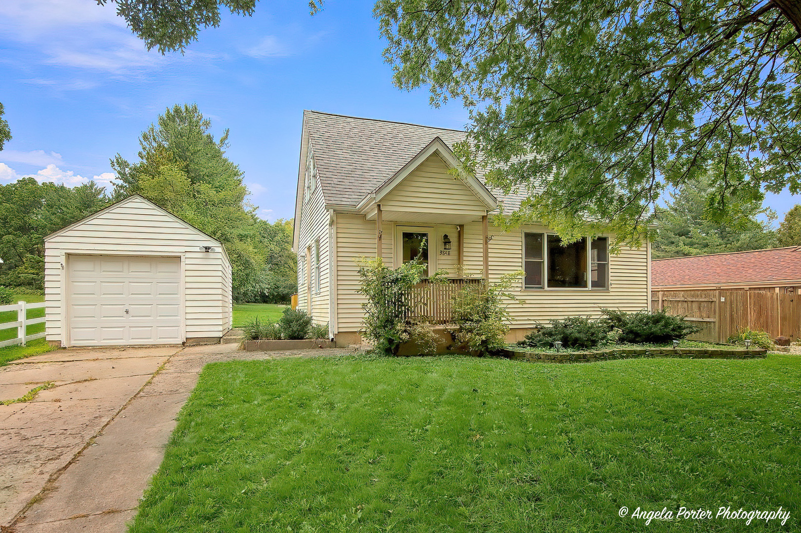3848 E Solon Road Property Photo 1