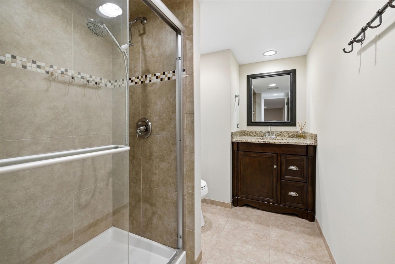 628 N Hickory Avenue Property Photo 16