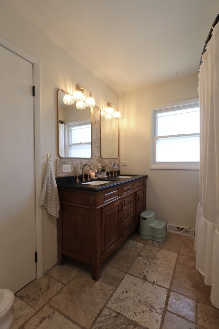 510 W Millns Court Property Photo 18