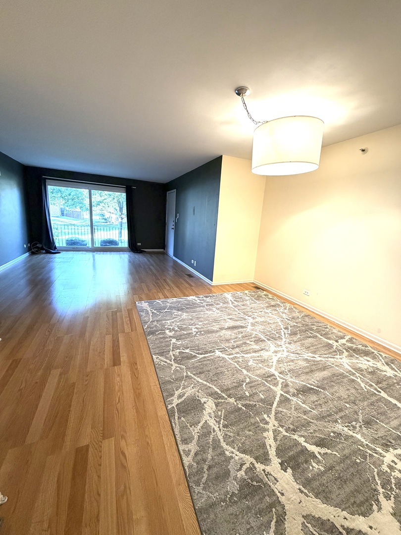 4144 Cove Lane D Property Photo 7