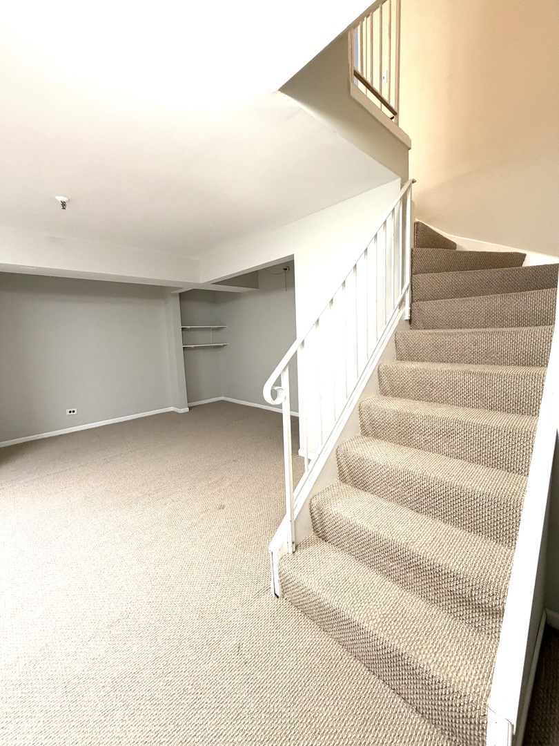4144 Cove Lane D Property Photo 15