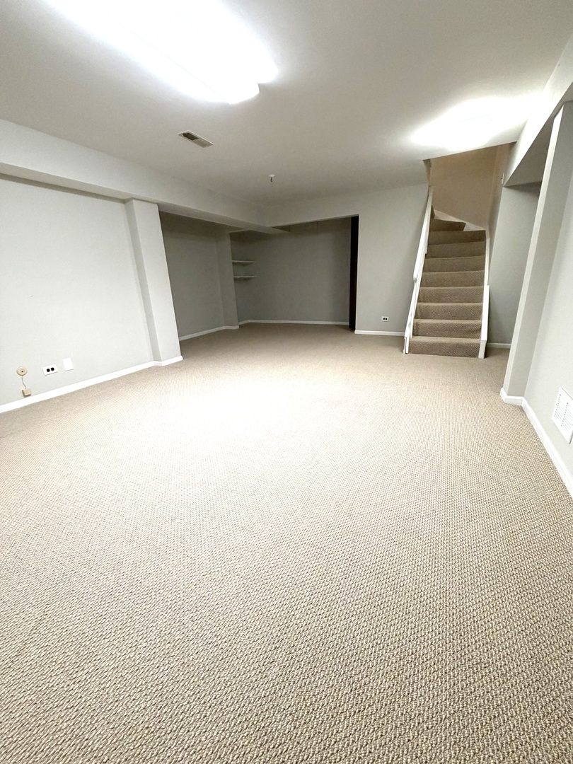4144 Cove Lane D Property Photo 17