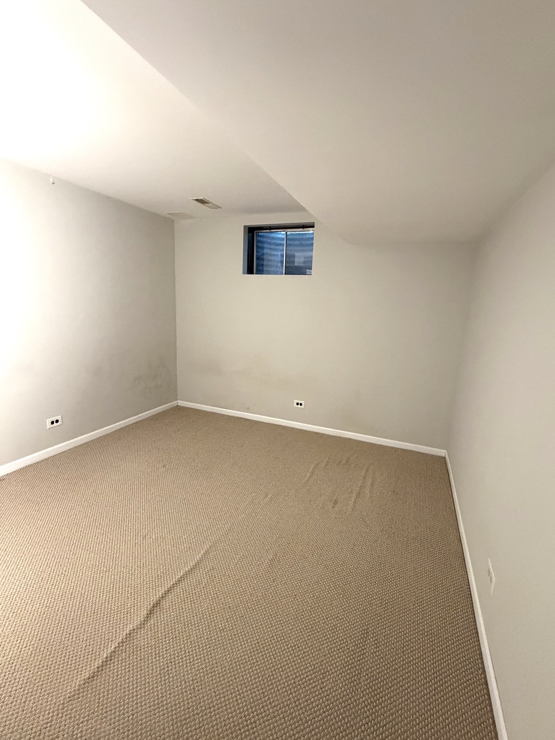 4144 Cove Lane D Property Photo 18
