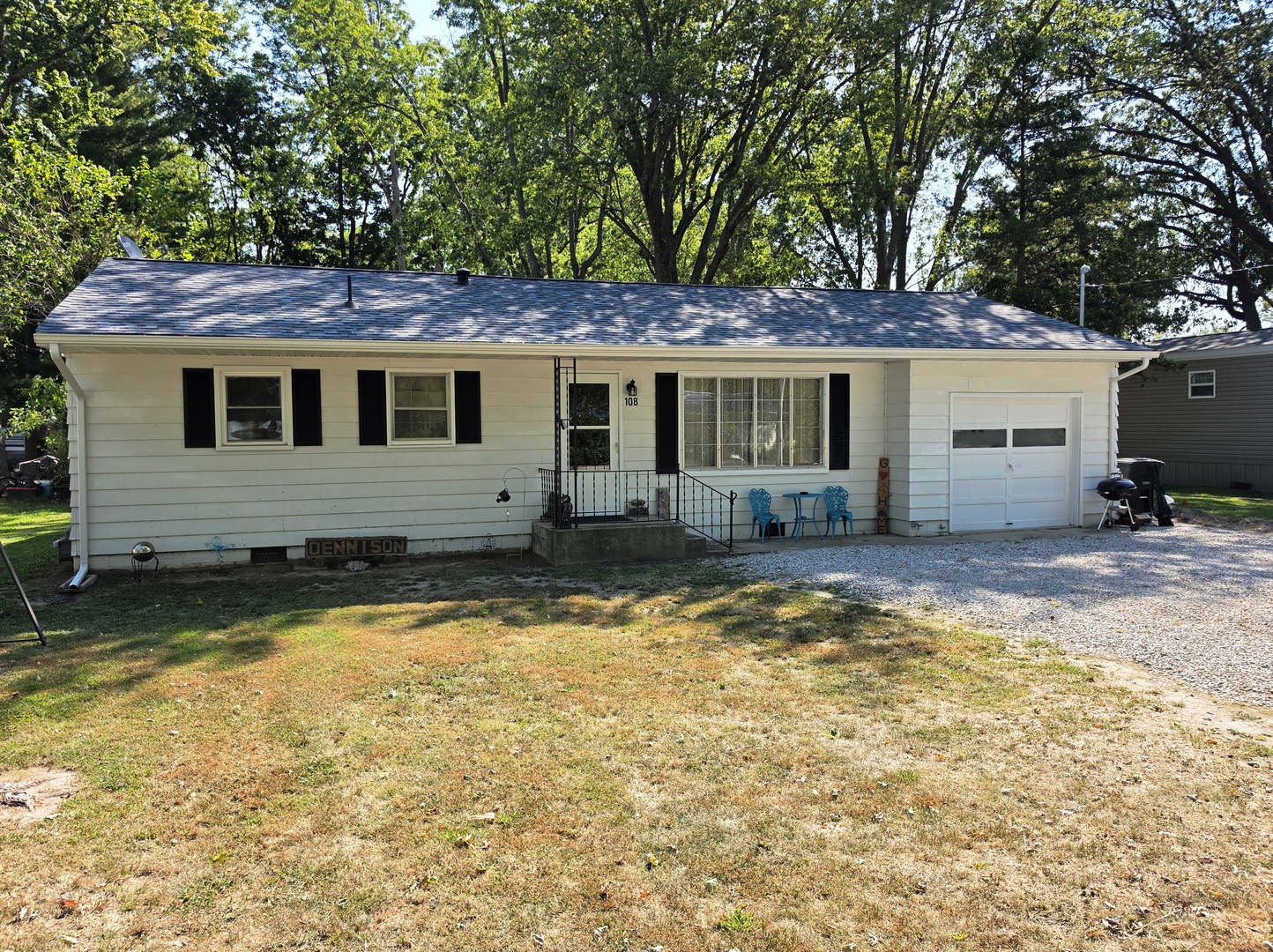 108 N Linton Street Property Photo 1