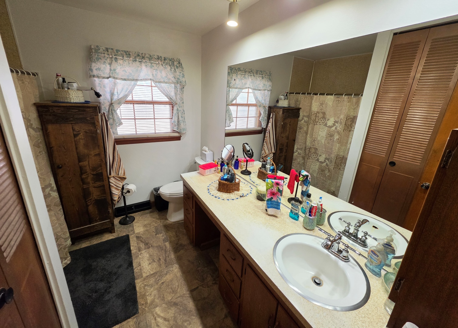 108 N Linton Street Property Photo 19