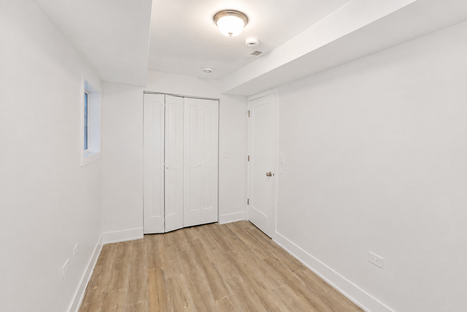 510 W 32nd Street Property Photo 19