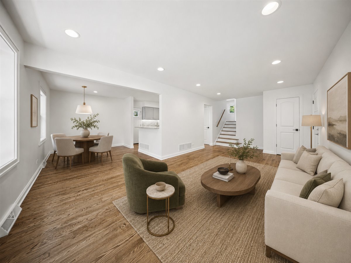 232 E 55th Street Property Photo 3
