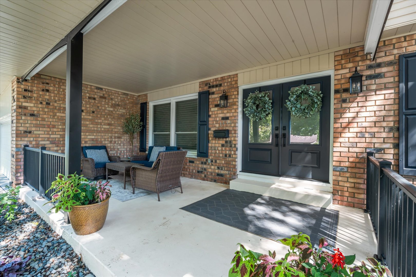 1535 Forest Hills Road Property Photo 5