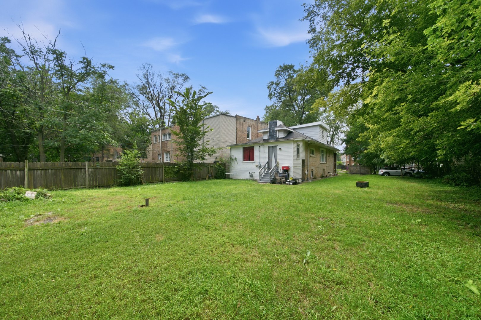 135 N Lotus Avenue Property Photo 27