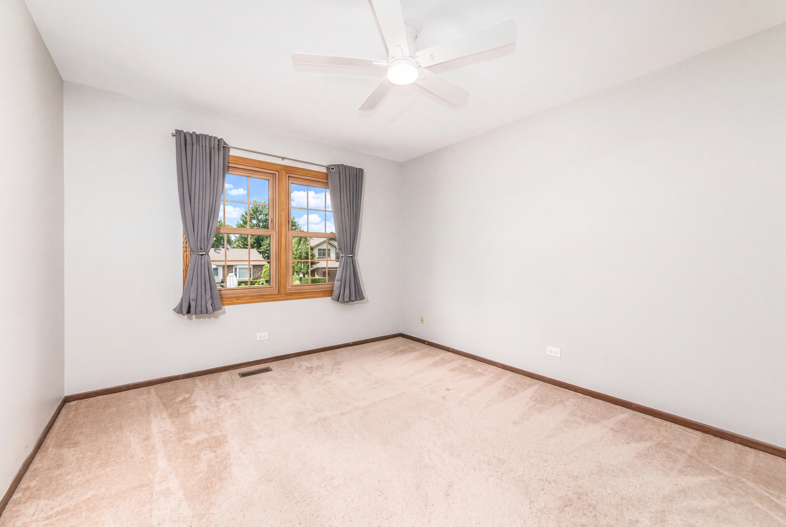 795 Cardinal Lane Property Photo 15